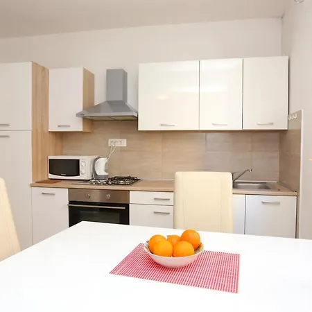 11518c Apartman *